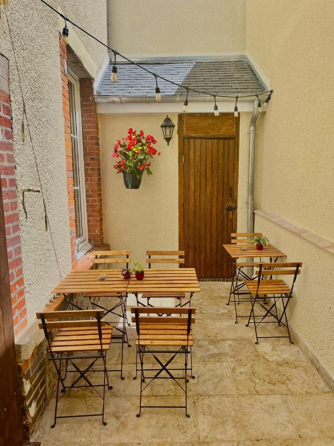 Le Gite De Jean Thevenin, Avec Parking Gratuit Epernay Exterior photo